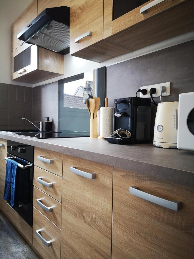 Le Petit Cocon De La Poste Apartment *
